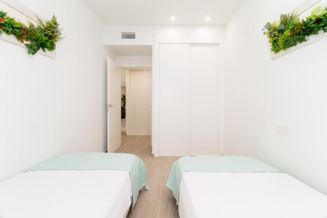 Corazon Del Mar Apartment Torrevieja Bagian luar foto
