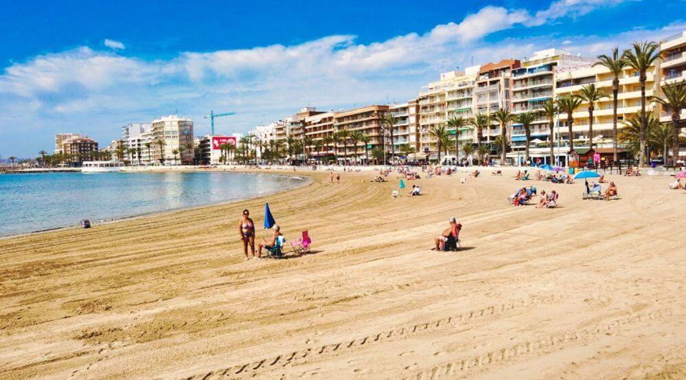 Corazon Del Mar Apartment Torrevieja Bagian luar foto